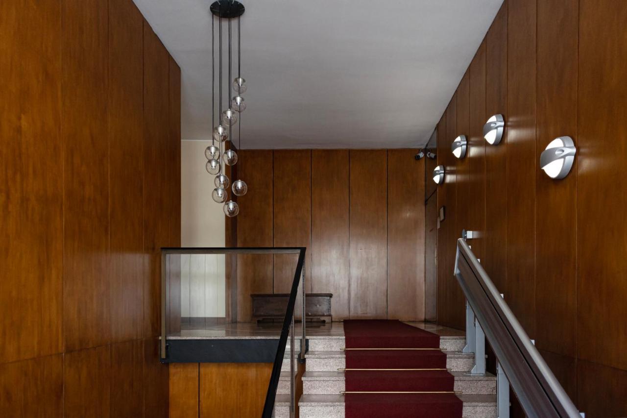 Elegante E Spazioso Quadrilocale In Porta Venezia Милан Экстерьер фото